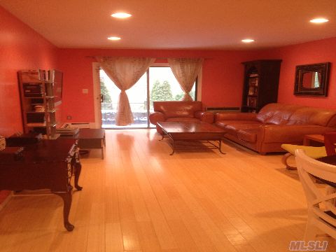 Fully Reno'd 1Bd Condo In Prestigous Bay Bridge! Hrdwd Flrs, Eik, Great Storage, Large Backyard! Parking Included! Must See!