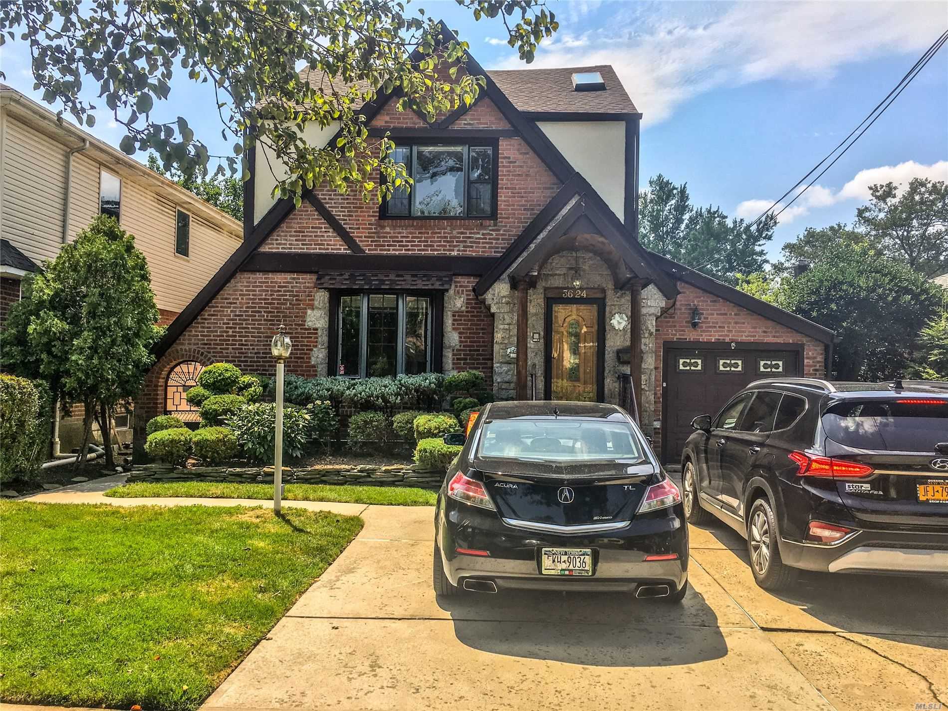 VERY SPACIOUS DETACHED TUDOR; GREAT HOUSE FOR LARGE FAMILY; JACUZZI AND STEAM SHOWER ROOM IN MASTER BEDROOM BEST SCHOOL DISTRICT 26 A LOT OF CLOSETS AND STORAGE SPACES. QUIET NEIGHBOR, EASY ACCESS TO HIGHWAY.