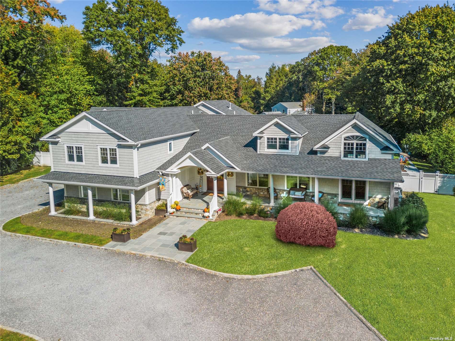 Single Family in Glen Head - High Farms  Nassau, NY 11545