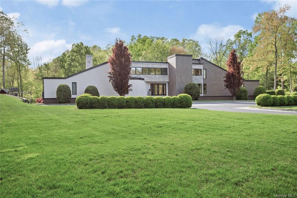 Single Family in North Castle - Piping Brook  Westchester, NY 10506