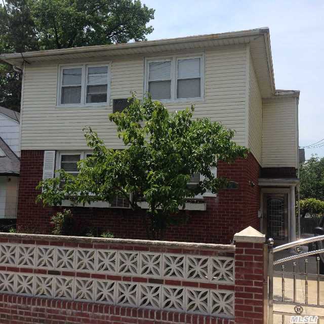 Move-In Condition Walk To Lirr And Public Transportations Shopping Center Banks 2 Separate Heating Systems And 2 Hot Water Tanks Marble Floors On First Floor And Walk -In A Lot Of Custom -Made Closets Long Drive Way Garden-Like Front And Backyard