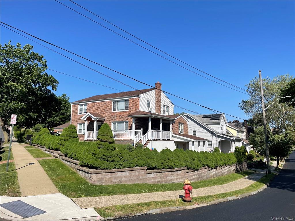 Single Family in Yonkers - Cowles Aka 2 Catskill  Westchester, NY 10704