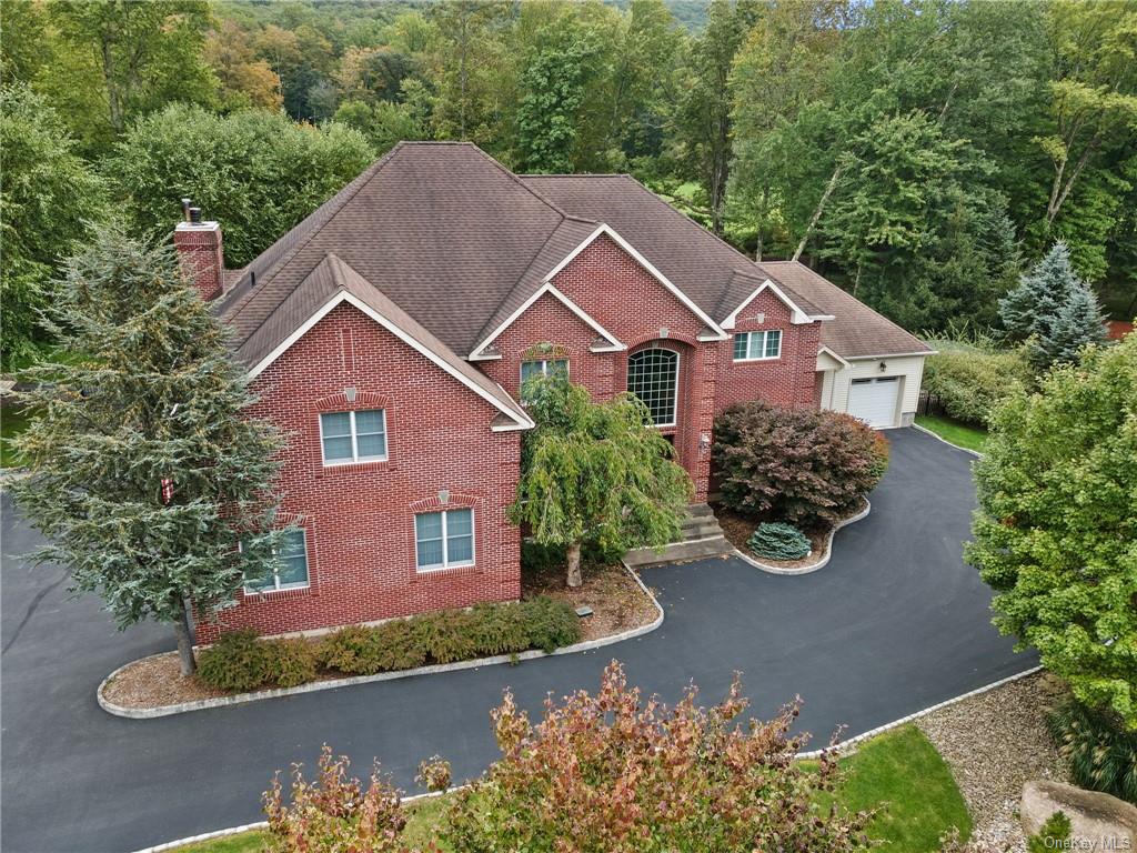 Single Family in Woodbury Town - Grandview  Orange, NY 10917