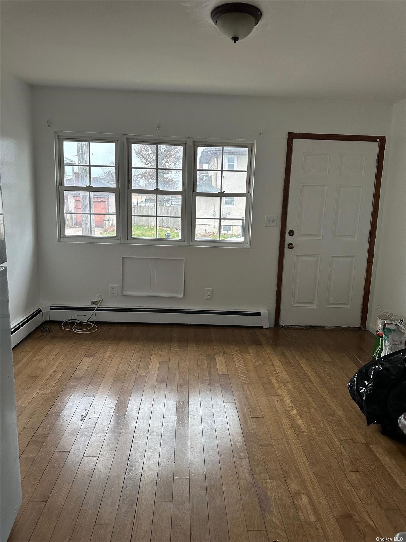 Apartment in Saint Albans - Baiseley  Queens, NY 11412