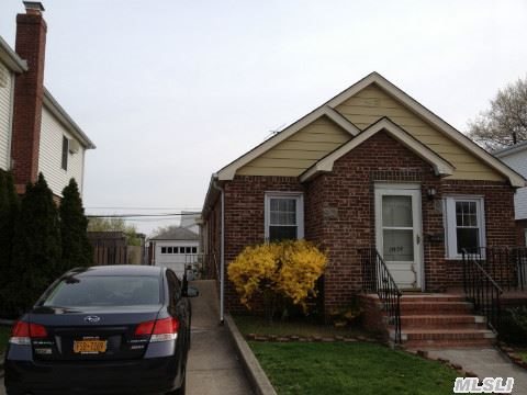 Ideal Development Property For Colonial Home! 40X100,  W/ Garage! Great Location In North Fresh Meadows. Sleeper!!