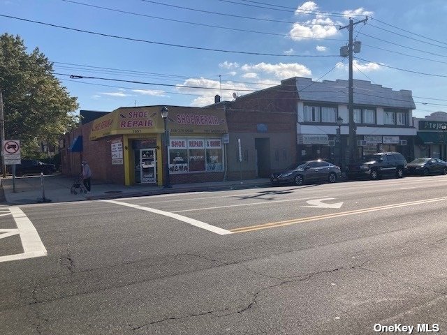 Commercial Lease in Baldwin - Grand  Nassau, NY 11510