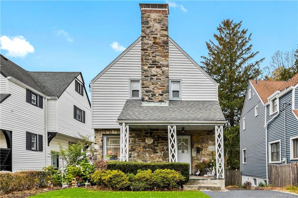 Single Family in New Rochelle - Pershing  Westchester, NY 10801