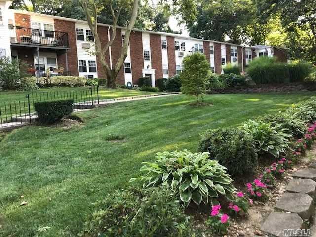 Renovated Large 1 BR Co-op in Wonderful Community, Beautiful Updated Kitchen with Custom Open Counter to Living Room, Updated Bath, Engineered Wood in Dining Area, Updated Doors, Crown Molding, Maintenance Includes: Heat, Water, Taxes, Landscaping, Snow Removal, Star Available, Close to Beaches, Parkways & Shopping, Please Park in Visitor Parking