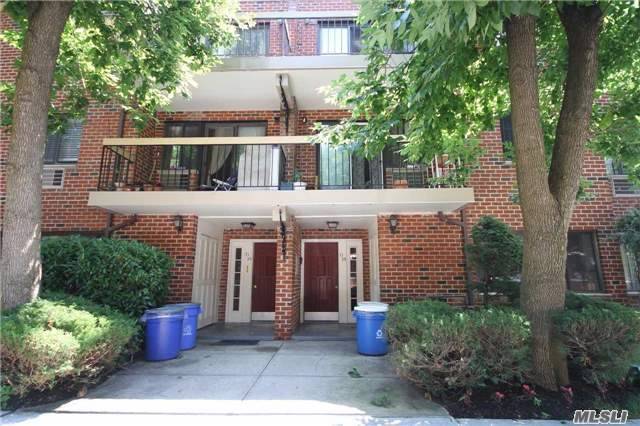 Hillcrest Estates, Top Floor Condominium With Garage Parking And Terrace. Washer / Dryer In The Unit. 3 Bedrooms And 2 Full Baths. Close To Public Transportation Q65, Q64, Q34, Q25 And Express Qm4. Zoned For Ps 154 And Is 250.