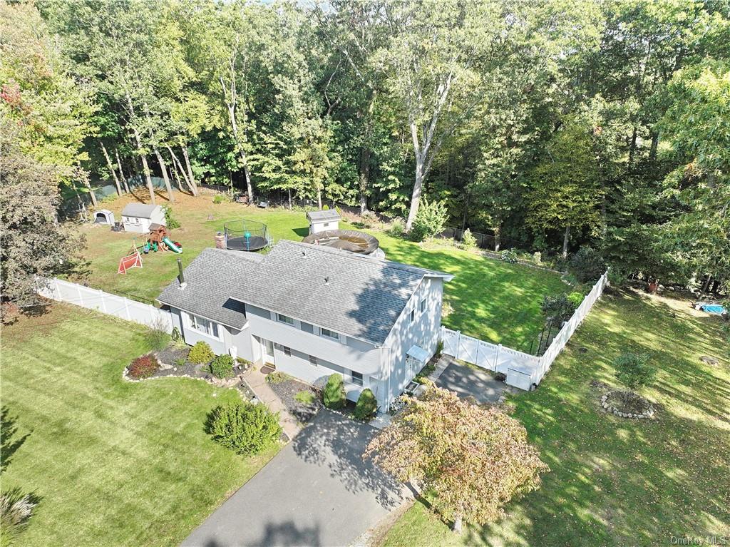 Single Family in Clarkstown - Red Rock  Rockland, NY 10956