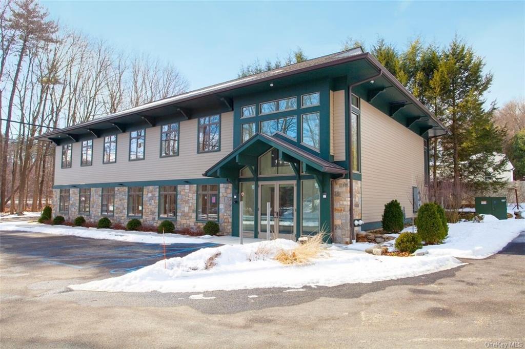Commercial Lease in Bedford - Deer Park  Westchester, NY 10536