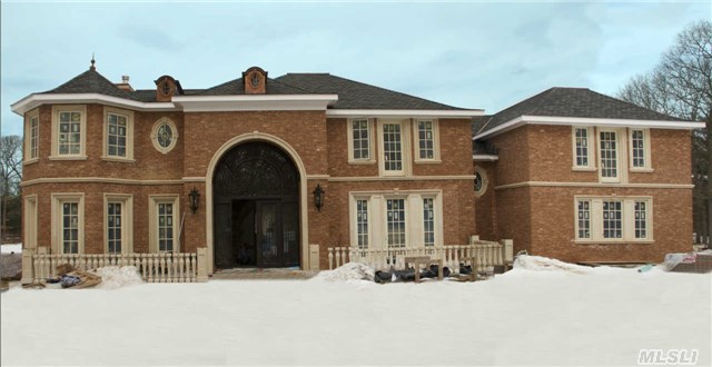 Privately Located Custom Brick/Stone Colonial On 2 Flat Acres, Wheatley Schools