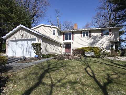 Beautiful Country Colonial On Cul-De-Sac, Parklike Landscaped Backyard With Kidney Shaped Gunite Pool. Home Theater Gourmet Eat-In-Kitchen. Port Washington Train Sticker Included. Roslyn School District.