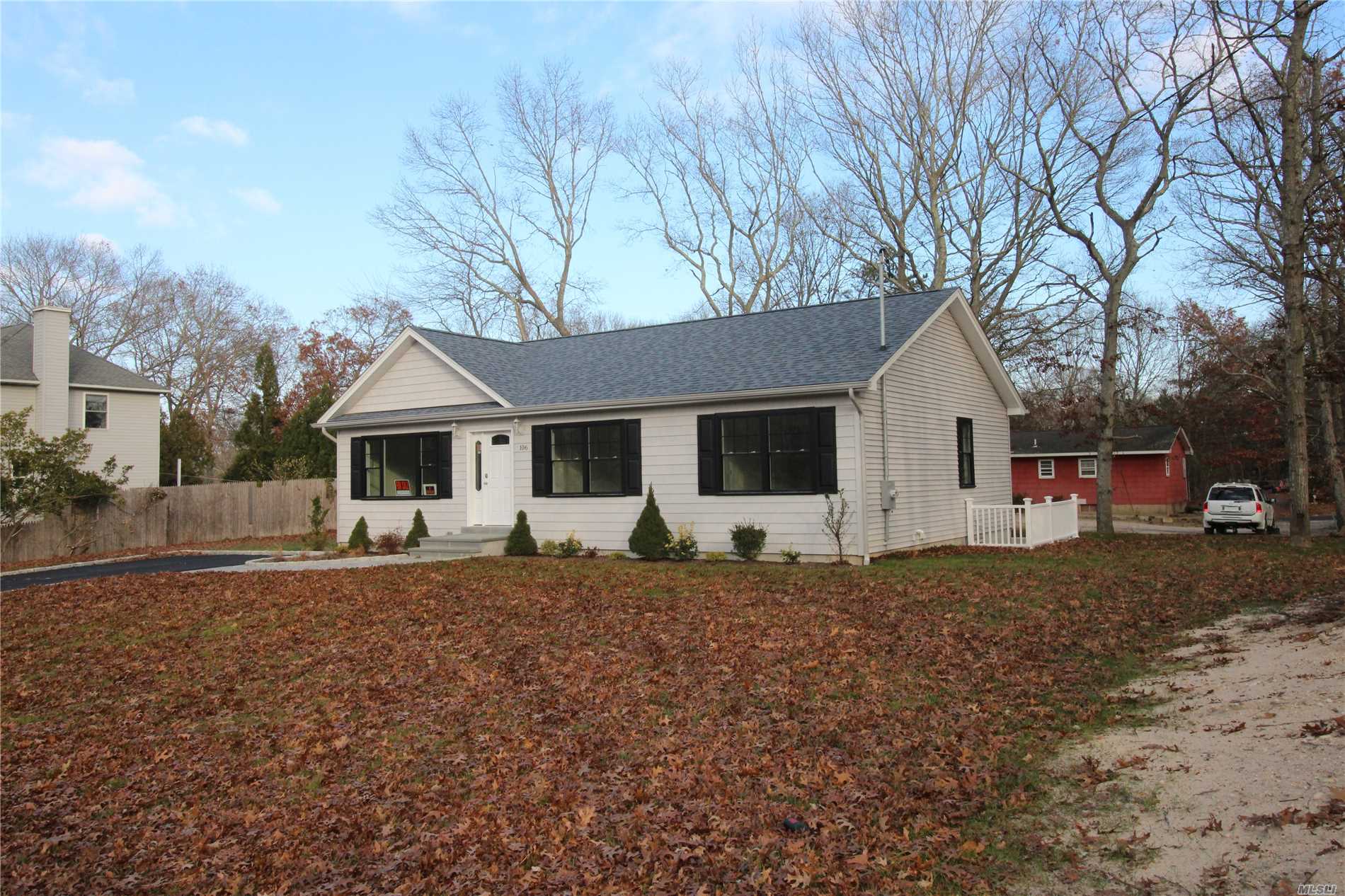 Listing in Flanders, NY