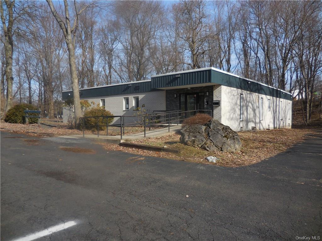 Commercial Lease in Newburgh City - Gidney  Orange, NY 12550