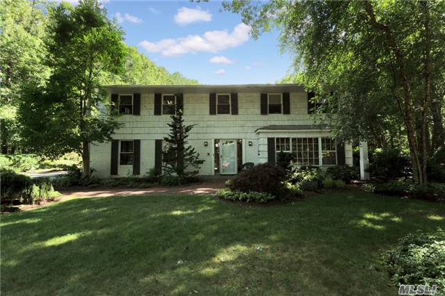 Pretty Colonial Tucked Into Private Cul-De-Sac On 1.03 Acre! Foyer Open To Flr, Fdr & Updated Kitchen Overlooks Yard! Gorgeous White Cabinets, Granite & Double Oven! Big Den W/ Fp & French Doors To Deck! Laundry Rm! Master Br W/ Wic & En-Suite! 3 Nice Size Br's & Fb! Hardwood Floors! New 5 Ton Cac System! Country Club Yard W/ Pool, Decking, Lawn & Room For Sports Court!