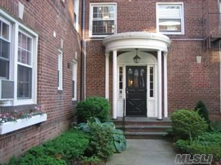 Welcome To This Oversized One Bedroom Apartment At The Village Gardens. In Excess Of 800 Square Feet Of Living Space, The Apartment Is Nicely Updated With Glistening Hardwood Floors. The Layout Is Open And Spacious. Situated In The Heart Of Town, Moments To Lirr, Parks And Shopping. 