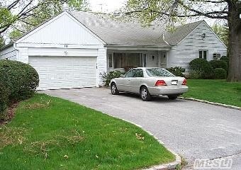 Oveer Size Expranch, Flr, Dr, Den Eik, 4Br, 3Bth, Full Basement