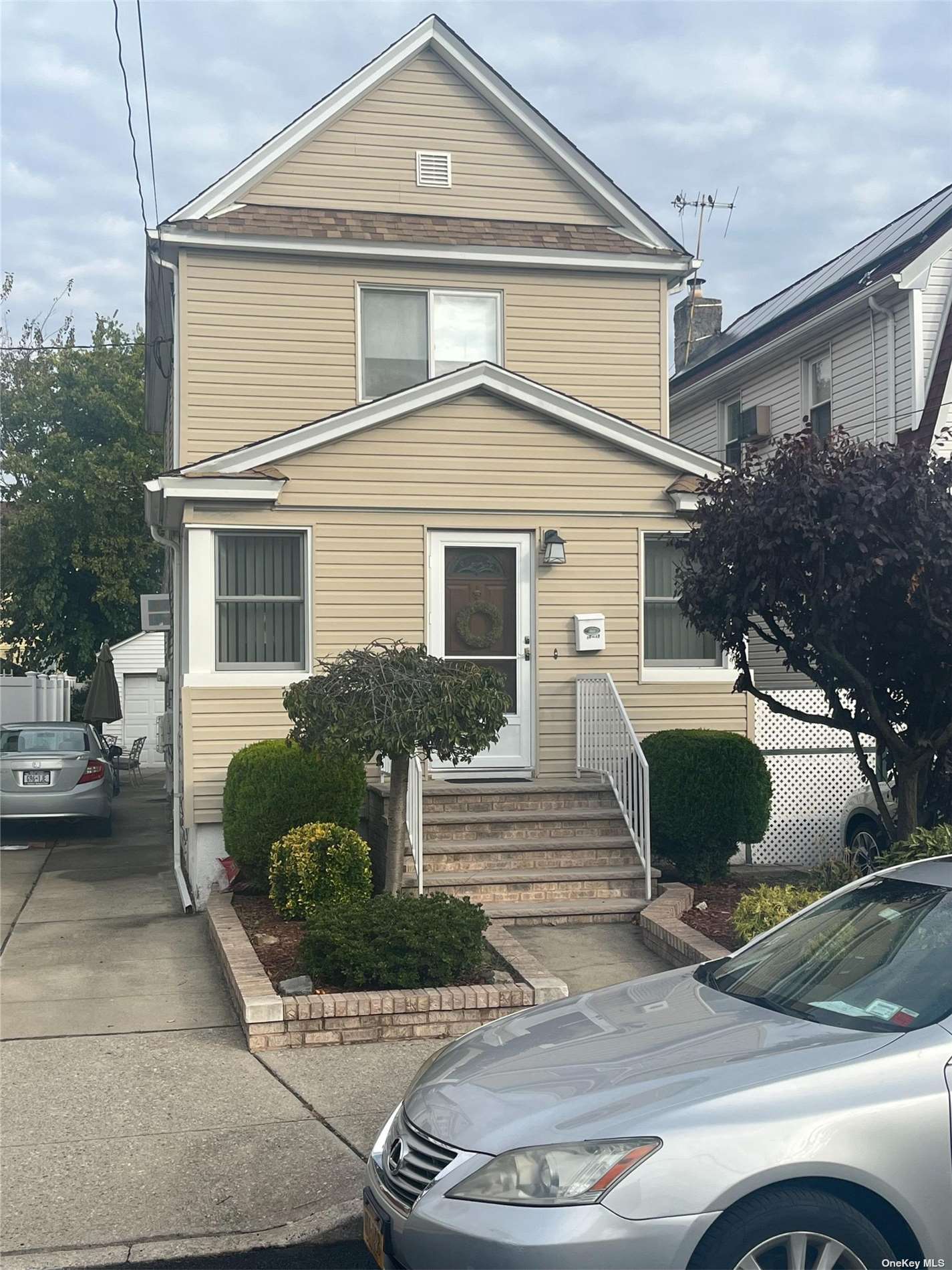 Single Family in Howard Beach - 133rd  Queens, NY 11414