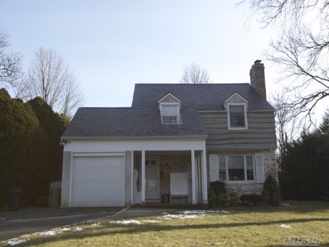 Picturesque Country Colonial With New Kitchen With Seperate Seating Area Leading To Beautiful Backyard, Living Room W/Fpl, Cac, Slate Roof, Beautiful Wood Floors Throughout, Full Finished Basement And Much More.