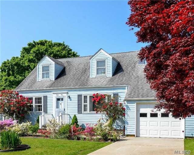 Charming Solid Cape, 2/10 Mile From 67 Steps Sound Beach, 1 Mile Out Of The Village Greenport. Hardwood Floors Throughout, Nicely Landscaped And Ready For Your Finishing Touches.