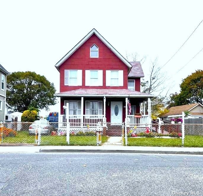 Two Family in Inwood - Grand Central Pl  Nassau, NY 11096