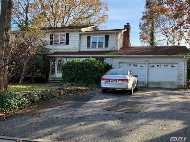 Listing in Locust Valley, NY