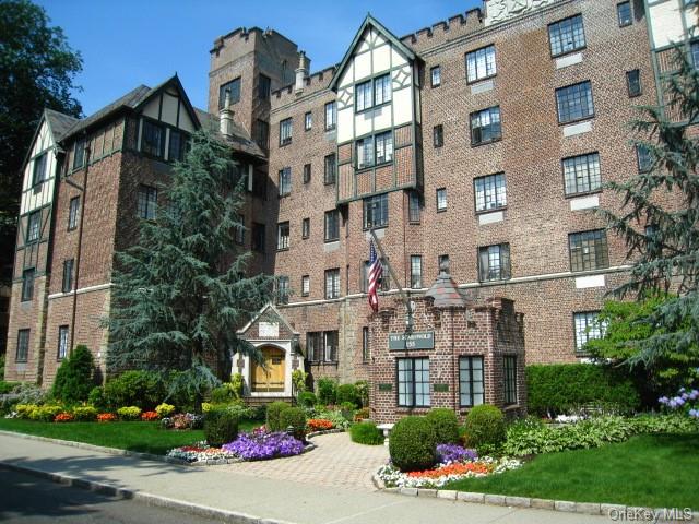 Apartment in Eastchester - Garth  Westchester, NY 10583