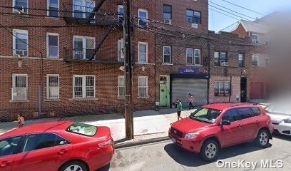 Commercial Lease in Flushing - 69th  Queens, NY 11377