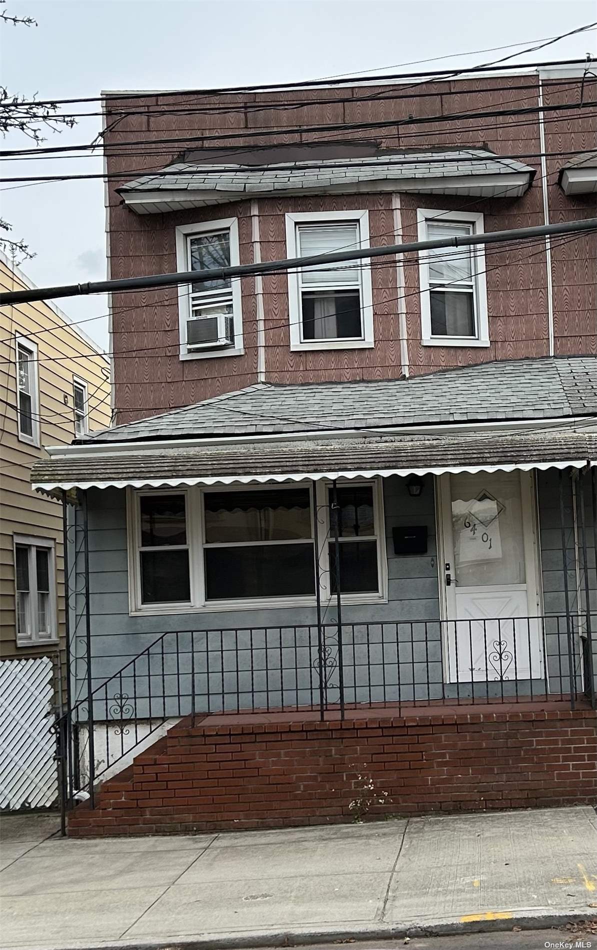 Single Family in Middle Village - Pleasantview  Queens, NY 11379