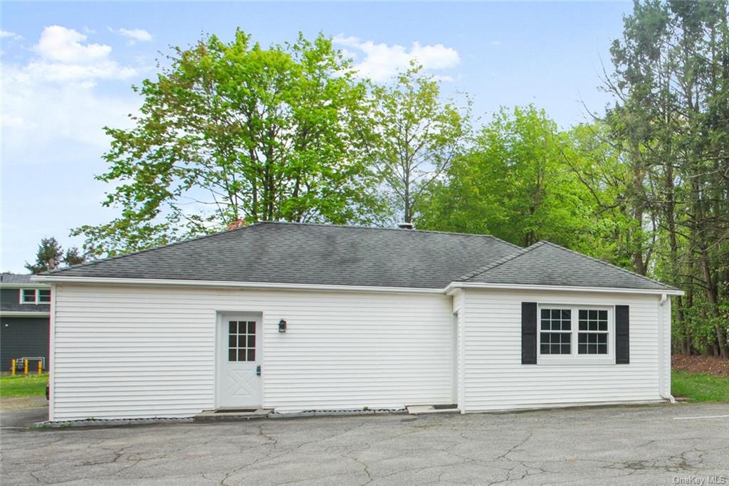 Commercial Lease in Yorktown - Saw Mill River  Westchester, NY 10598