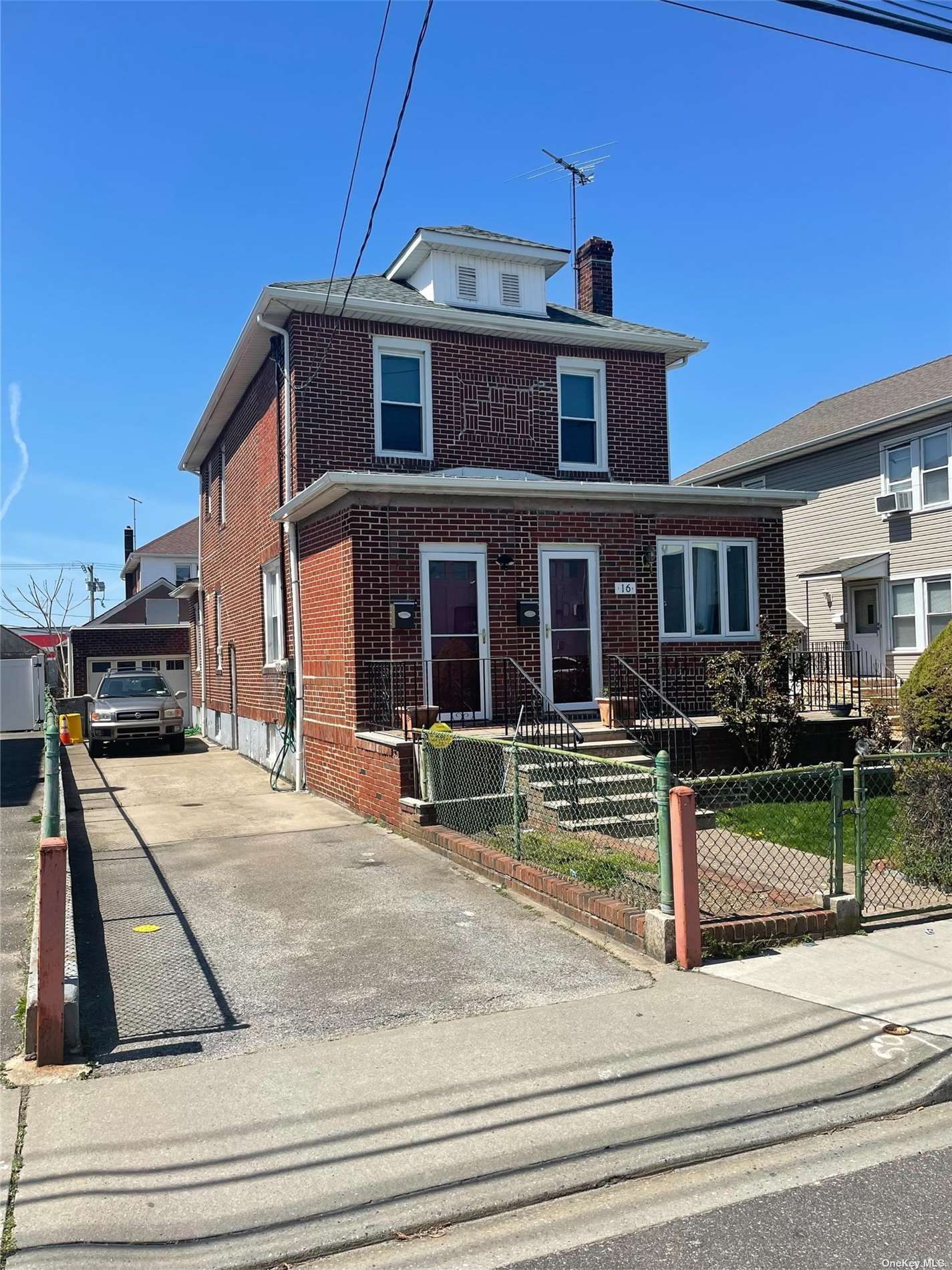 Listing in Lawrence, NY