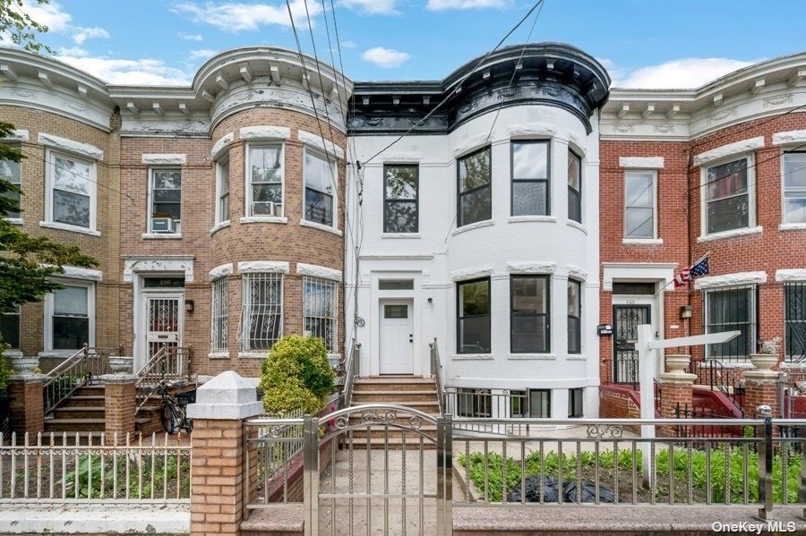 Two Family in Prospect Lefferts Gardens - Lincoln  Brooklyn, NY 11225