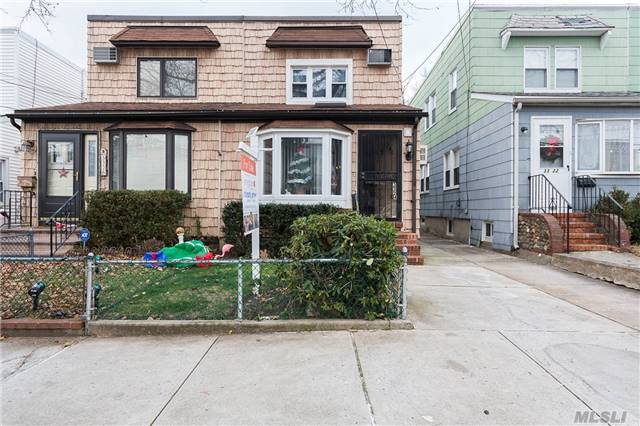 Lovely Quiet Block Open Floor Plan Large Extended Kitchen Covered Deck With Hot Tub Gorgeous Brick Built In Bbq Two Skylight Vaulted Ceiling In Front Of House. P.S. 159 I.S. 025