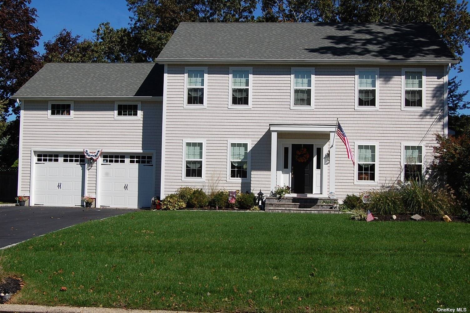 Listing in East Moriches, NY