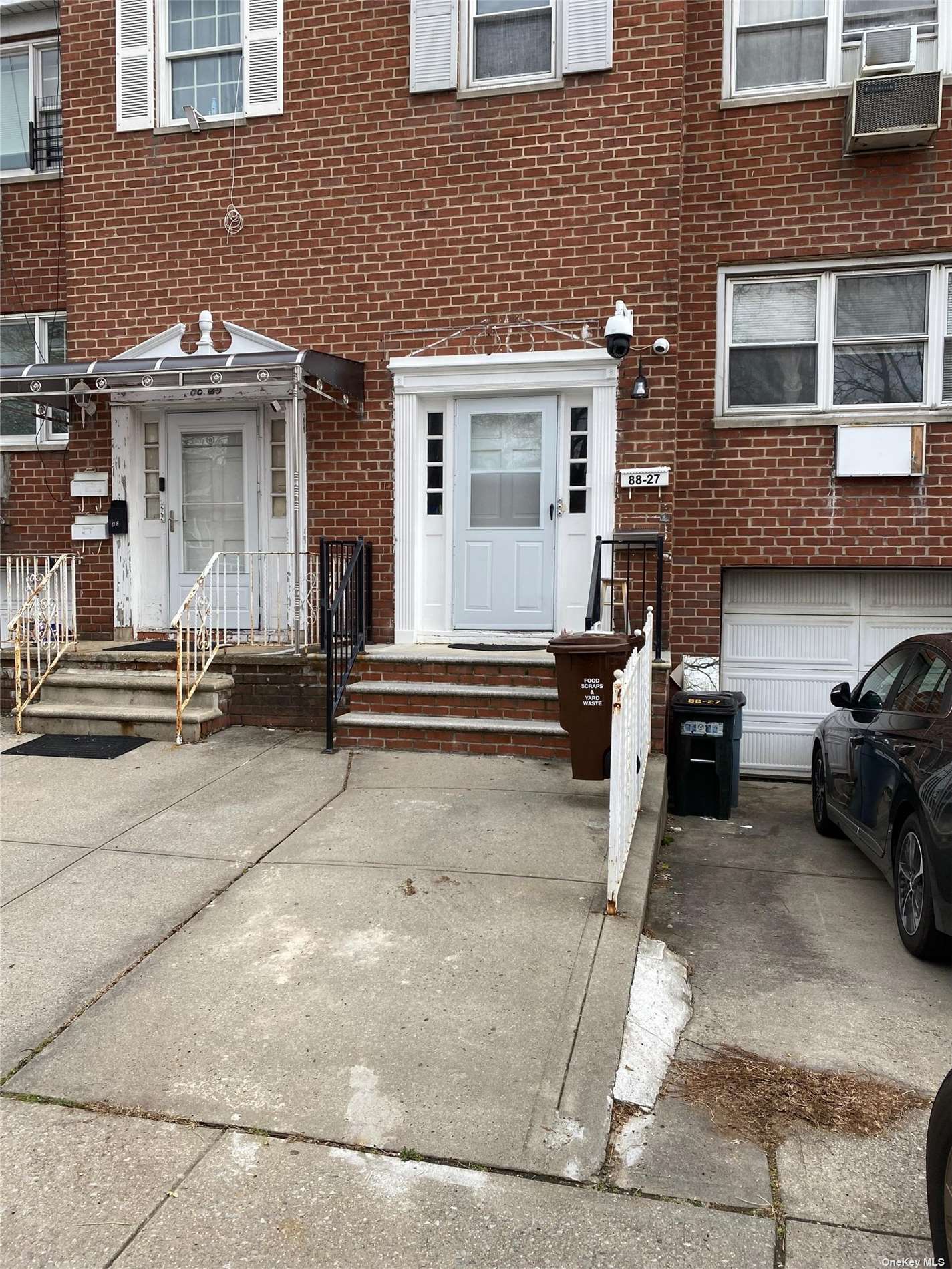 Apartment in Queens Village - Pontiac  Queens, NY 11427