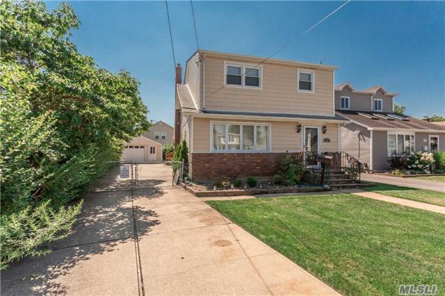 Unbelievably Priced!! Mint 3 Bdrm 2 Bath Mid-Block Redone Colonial. Large Living Room, Granite/Stainless Eik, 1st Floor Laundry Room, Sliders To Nice Sized Yard, Detached Garage. Boat Slip Available From The Civic Association. Priced For A Nominal Yearly Fee. Priced To Sell!!