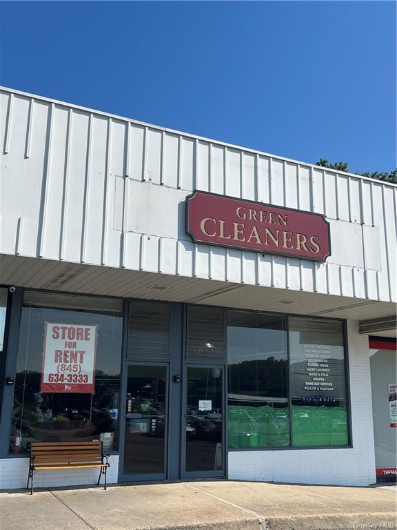 Commercial Lease in Clarkstown - Main  Rockland, NY 10956