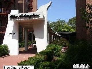 Large 1Br On Quiet-Side Of Building Offers A Spacious Layout, Separate Area For Dining Table, Wood Floors Under Carpet, Sunny Unit With Generous Closet Space Throughout. Building Offers: Hotel-Like Lobby With 24Hr Doorman, Indoor Playroom & Outdoor Private Playground, Two Laundry Facilities, & Much More! Pets Welcomed :)