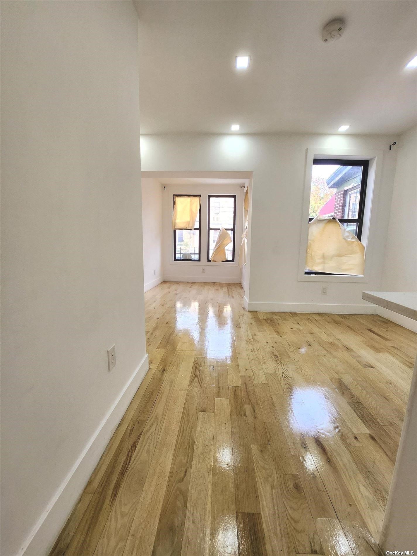 Apartment in East New York - Hendrix  Brooklyn, NY 11207