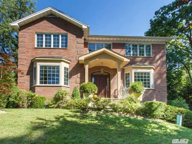 Custom Colonial Built In 2007.  Exquisite Interior.