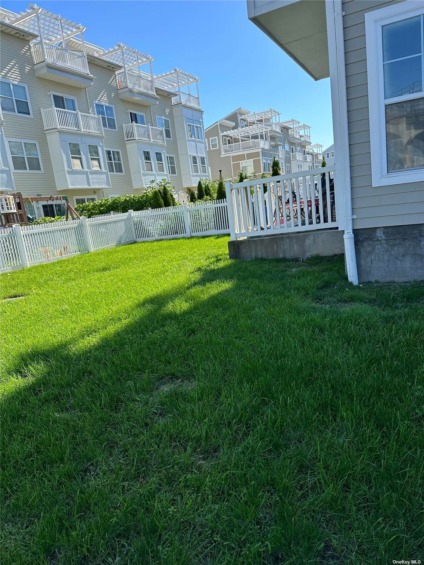 Apartment in Arverne - White Sands Way  Queens, NY 11692