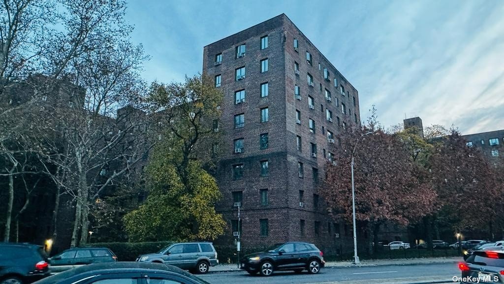 Apartment in Bronx - Tremont  Bronx, NY 10462