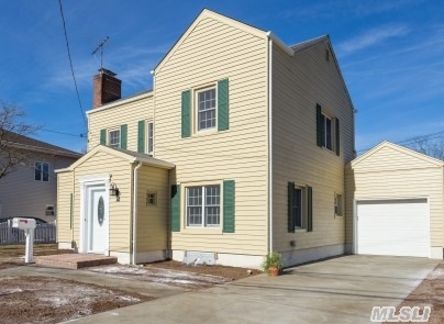 Location-Location-Location-Wideline Colonial-Totally Renovated With New Driveway,  Walkway, Patio, Steps, New Kitchen W/Granide/Ss Appliances-New 2Fbth-Finished Bsmt-Entire House With Chair-Rail Moulding-Freshly Painted, Parkline Property-Walk To Grocery Shopping-Walk To L I R R-Many More To Mention