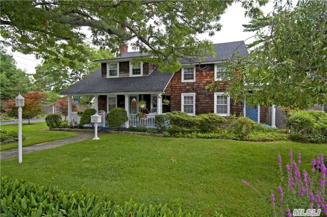 Capture The Charm Of Days Gone By In This 1860S Farmhouse. Experience The History In This Beautiful Home With Oak Floors, Fireplace,  New Barn For 4 Cars And Full Loft. Grape Arbor. New Roof, Gas Heat, A Front Porch!