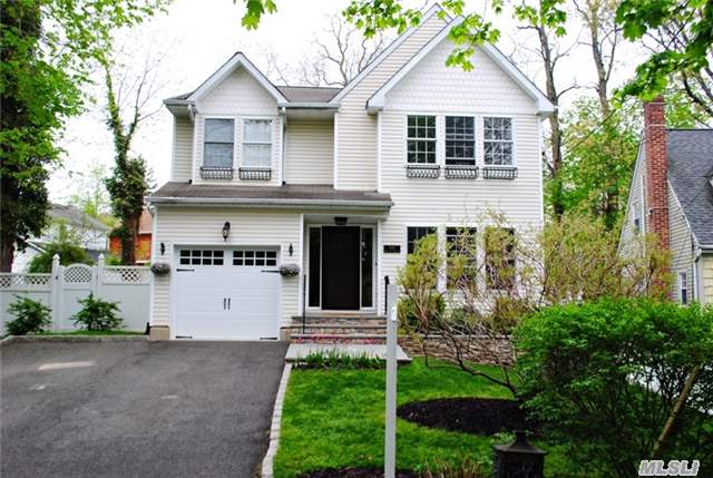 This Beautifully Updated & Maintained Colonial Offers A Wonderful Flow For Easy Entertaining Inside & New Paver Patio For Outside Enjoyment. A Finished Basement W/Carpeted Office & Playroom Are Perfect For A Growing Family. Sparkling Hardwood Flrs Are Thru-Out. Spacious Second Flr Landing Leads To 4 Generous-Sized Bedrooms. This Home Is Not In Flood Zone. Locust Valley Sd.