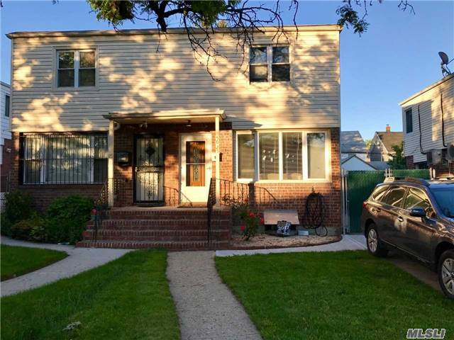 Excellent One Family Home In The Heart Of Bayside. Situated Between 2 Major Supermarkets Food Universe And Hmart And A Block Away From P.S. 162. Close To Buses Like Q27 To Flushing And Q76 Transfers To F Train. Near After School Programs And On A Quiet Tree Lined Street.