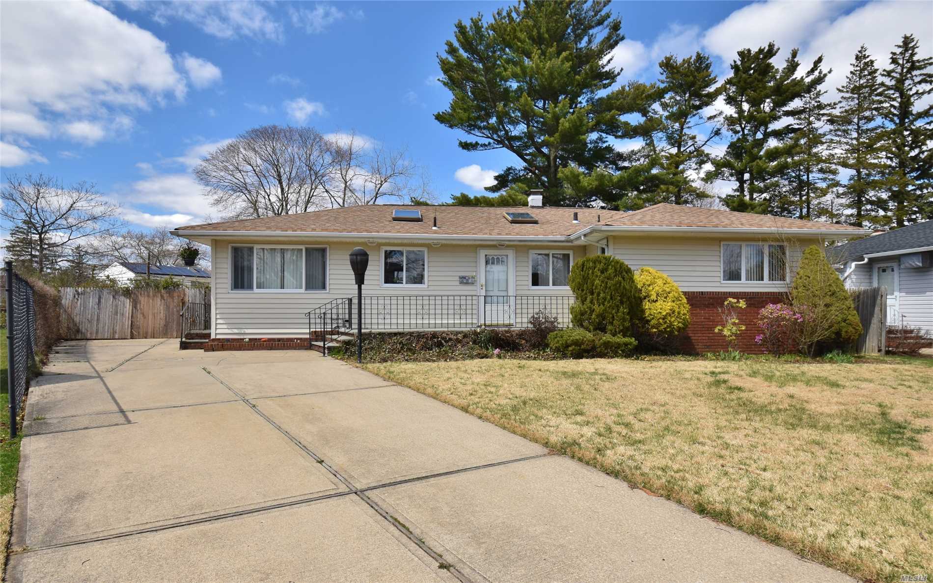 Absolutely Magnicent Ranch Style House On A Dead End Cul De Sac. Great Location. No Car Through Traffic. Close Proximity To Great Shopping, Worship, Long Island Expressway, Northern St Parkway, Seaford Oyster Bay Expressway. 10 Minutes To Lirr This House Has Great Sunlight. Offers An Oversized Backyard. It Also Offers A Legal Mother Daughter Apartment. Bring Mom And Dad,  Low Taxes, Less Then 11, 000 With Star Without Mother Daughter. Award Winning Plainview Old Bethpage Schools.