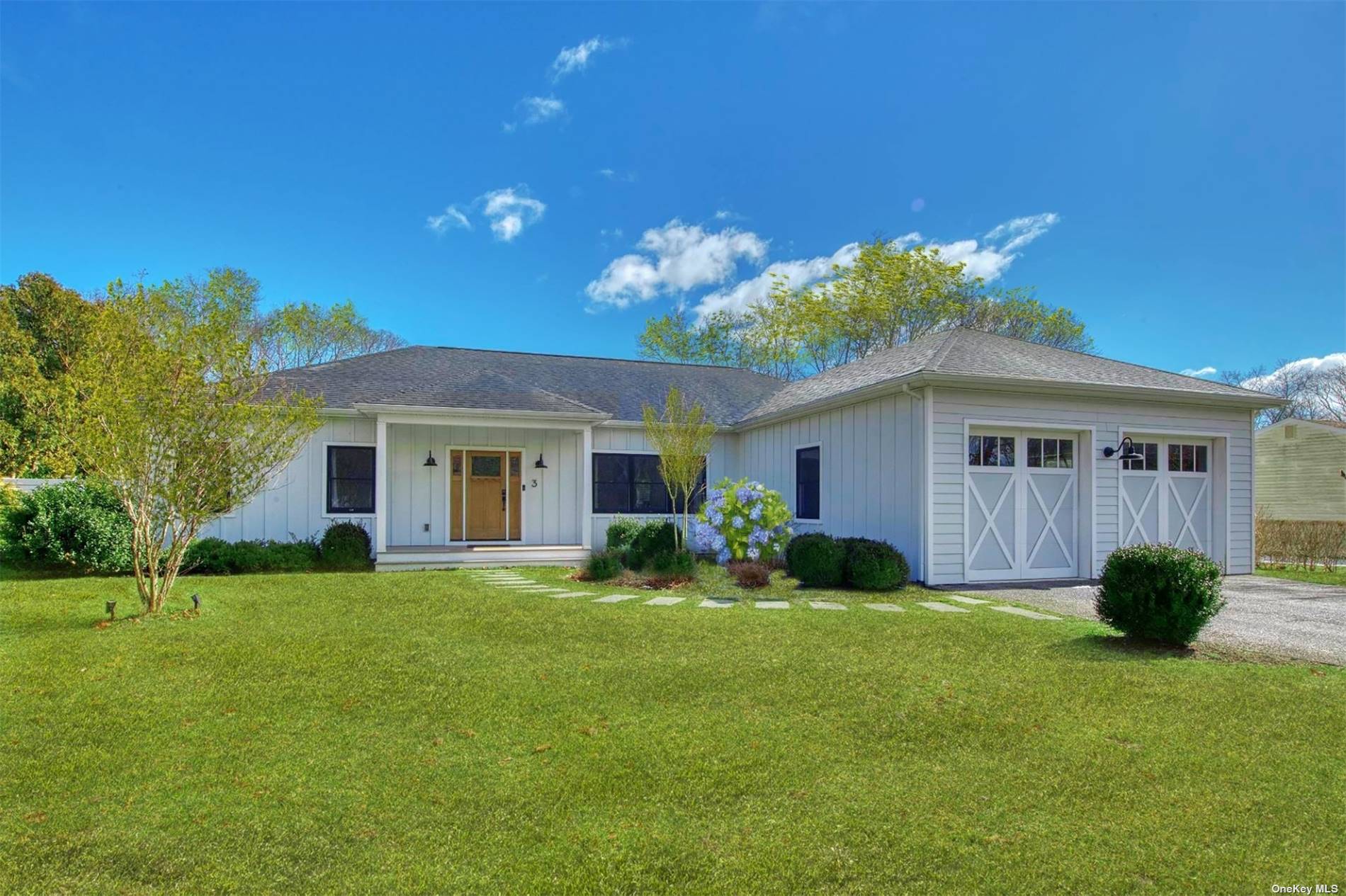 House in East Quogue - Rosebriar  Suffolk, NY 11942