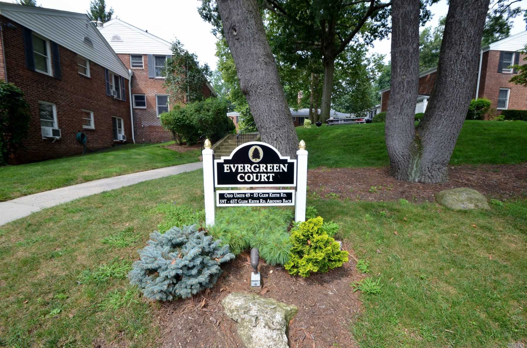 Beautifully Maintained 1 Bedroom On First Floor. Laundry Facilities, Fitness Center, Reserved Parking Space, Outdoor Bbq Area. Renovated Community Center W/Game Tables, Meeting Space & Kitchen. Playground. Onsite Property Management & Maintenance Staff, Dedicated Storage Unit.